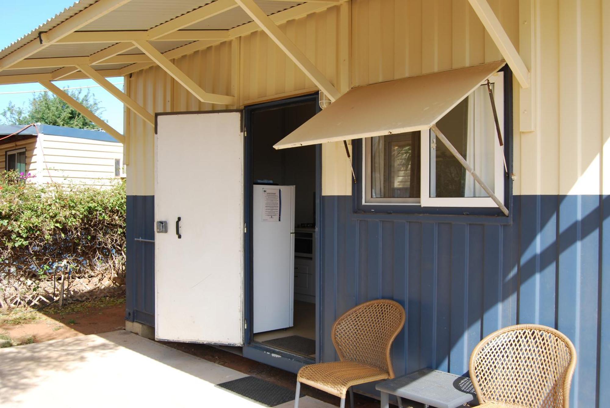 Coral Coast Tourist Park Hotel Carnarvon Exterior photo